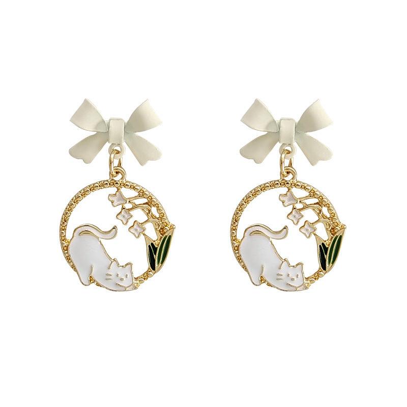 1 Pair Leaves and Flowers White Cat Earrings - Belle Rose Nails