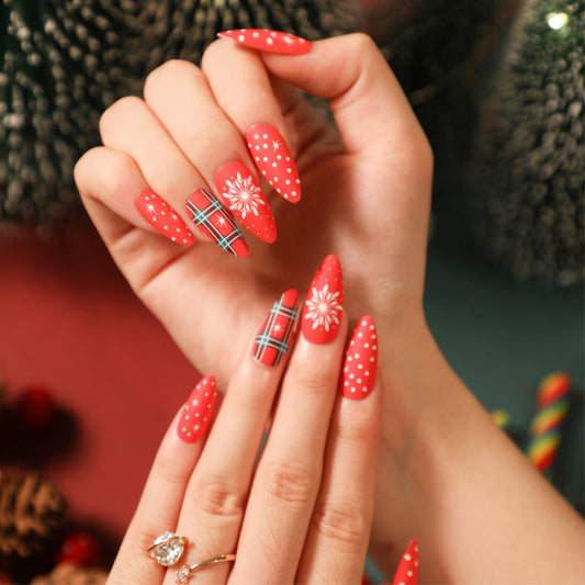 [Christmas 2024] Christmas Theme Red and White Snowflakes Matte Long Press On Nails