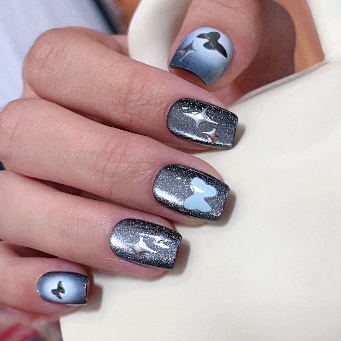 [FULL SET GLITTERING] Glittering Silver and Blue Butterfly and Stars Medium Short Press On Nails