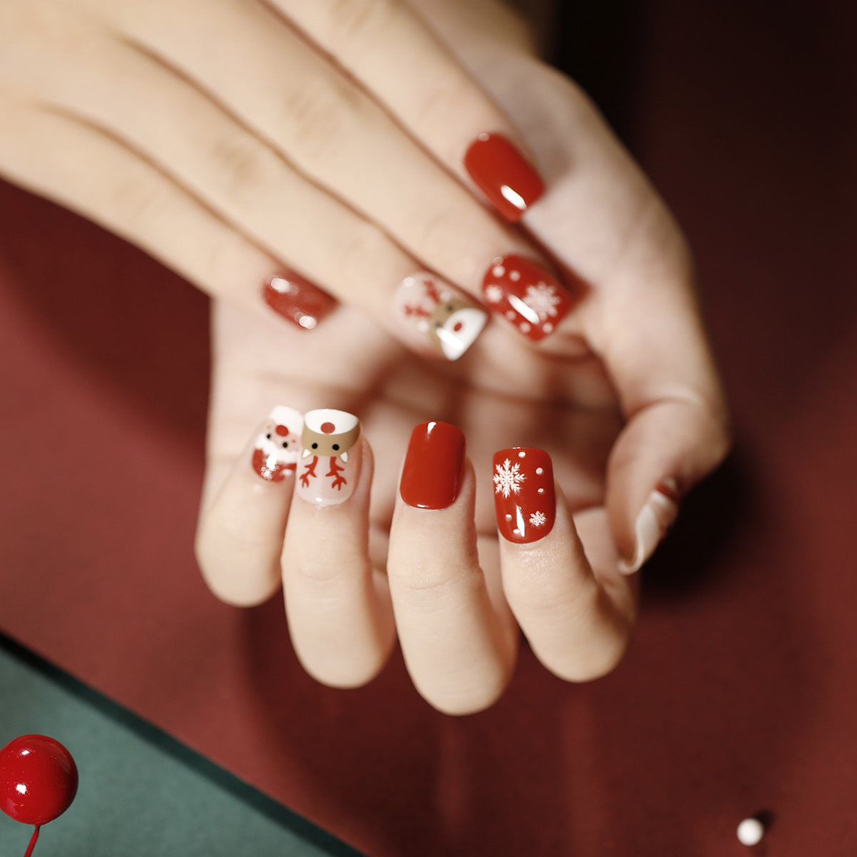 [Christmas 2024] Christmas Theme Reindeer Style Short Press On Nails