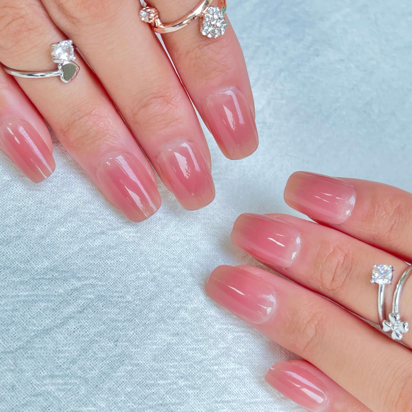 [AUTUMN SALE] Cherry Blossom Pink Blush Ombre Medium Short Press On Nails - Belle Rose Nails