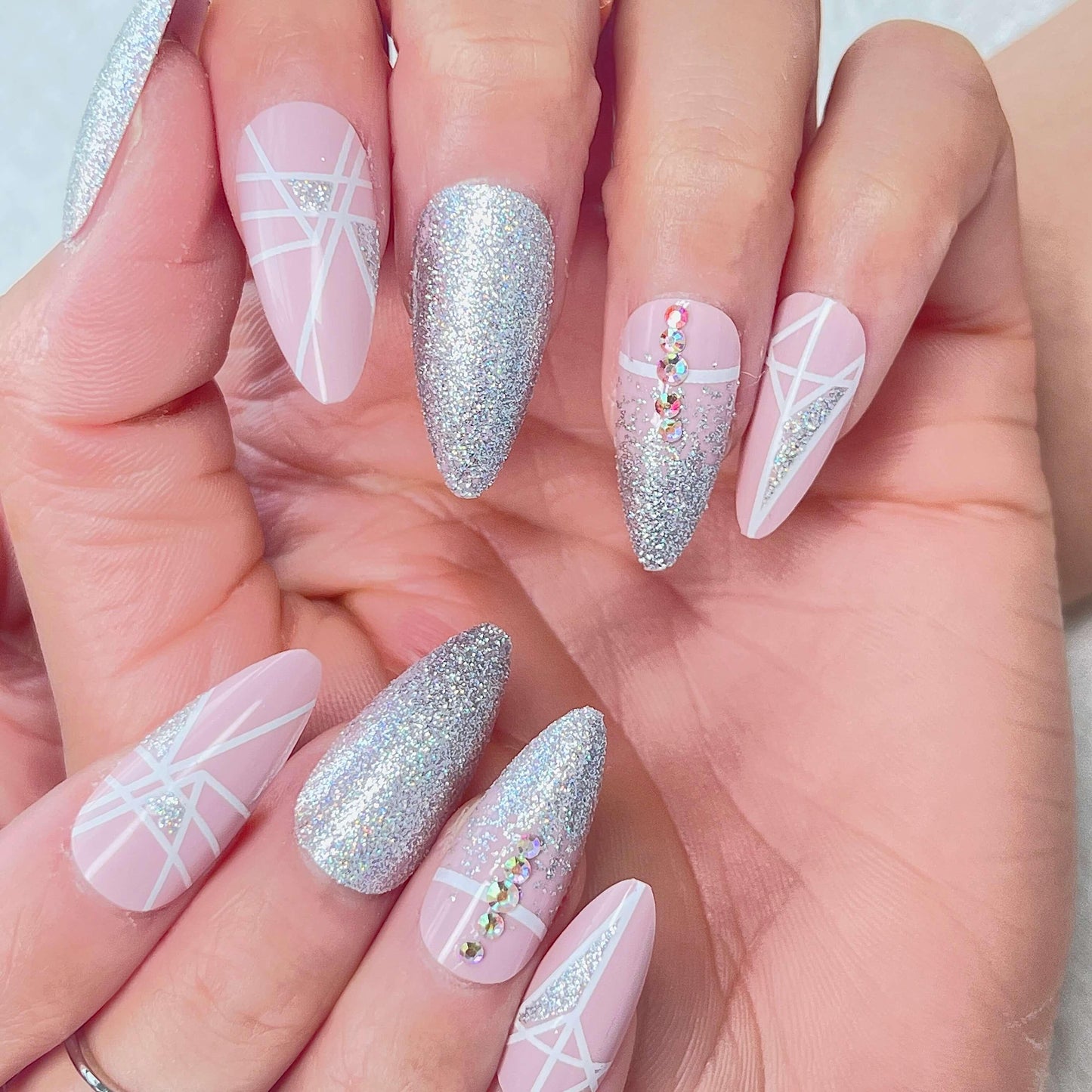 [AUTUMN SALE] Pink and Silver Glitters Abstract Design Medium Length Press-On Nails - Belle Rose Nails