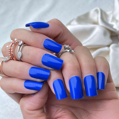 [AUTUMN SALE] Pure Color Klein Blue Medium Square Press On Nails - Belle Rose Nails