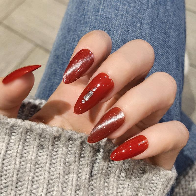 red oval nails