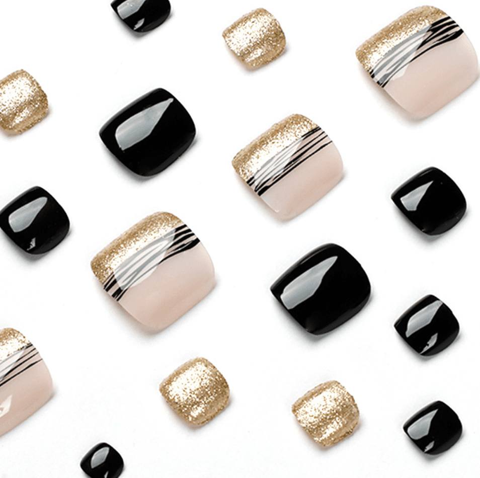 Elegance Noir Medium Square Black Press On Nails with Gold Stripe Acce –  RainyRoses