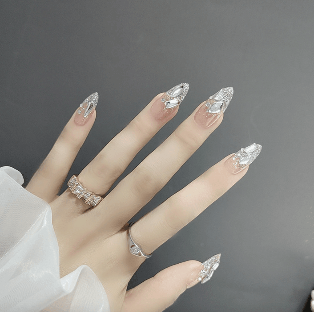 almond shaped nails short designs｜TikTok Search