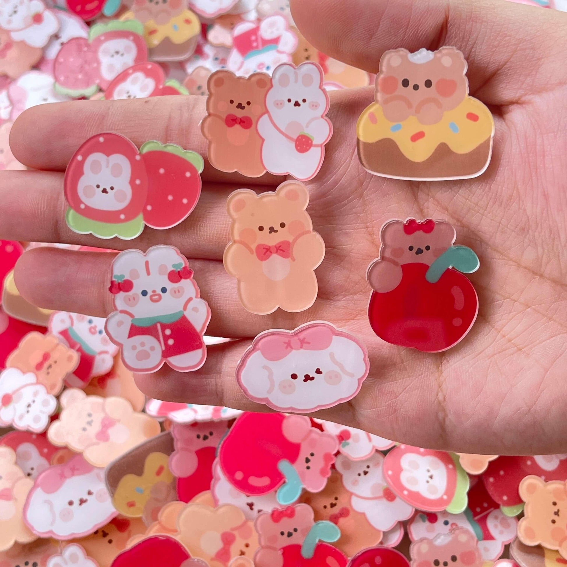 [Happy Scoop] 1 Scoop of Cute Kawaii Pins for T-Shirt, Jeans, Backpacks and etc.-NEW Space Theme Added & More New Kawaii Animals! A Big Bag (30~33 Pcs