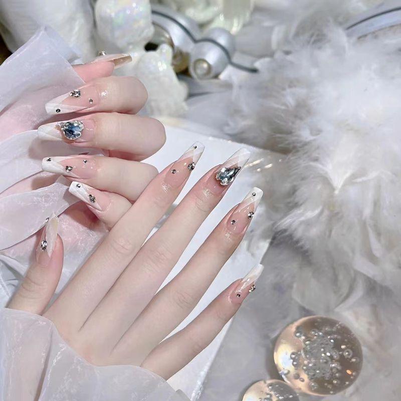 White New French with Glittering Heart and Diamonds Long Press On Nail